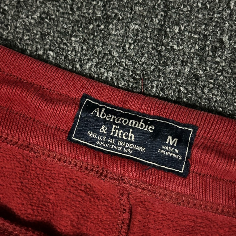 Abercrombie & Fitch red sweatpants - Picture 2 of 3